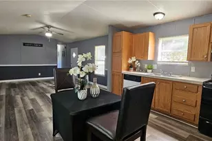 4255 Smokecreek Pkwy, Snellville, GA 30039 - Photo 10