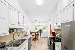 3049 Heathgate Ct, Lawrenceville, GA 30044 - Photo 6