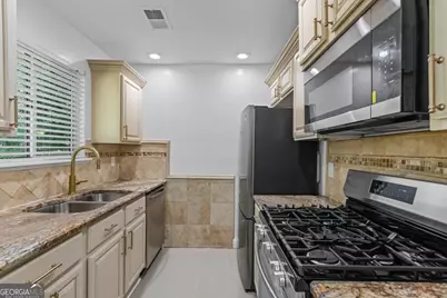 5250 Forest Downs Lane, Atlanta, GA 30349 - Photo 6