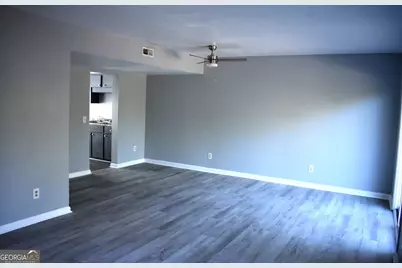 912 Pineland Avenue #APT 6, Hinesville, GA 31313 - Photo 6