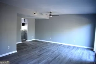 912 Pineland Ave, Hinesville, GA 31313 - Photo 6