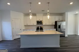 2839 Rosehall Way, Lawrenceville, GA 30044 - Photo 8