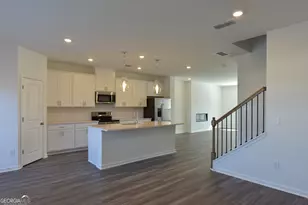 2839 Rosehall Way, Lawrenceville, GA 30044 - Photo 10