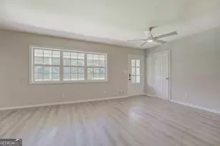 635 Jackson Lake Rd, Mansfield, GA 30055 - Photo 12