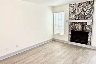 561 Northridge Crossing Dr, Sandy Springs, GA 30350 - Photo 6