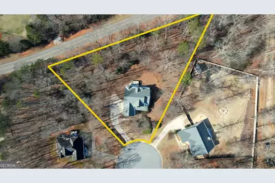 1000 Holcomb Ct, Bogart, GA 30622 - Photo 2