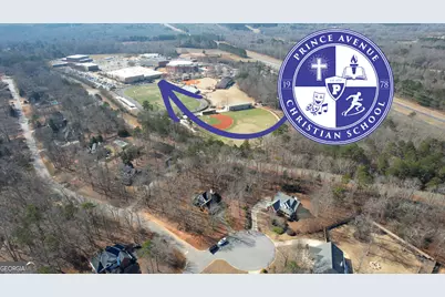 1000 Holcomb Ct, Bogart, GA 30622 - Photo 4