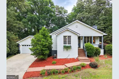 303 Winchester Court, Dublin, GA 31021 - Photo 2