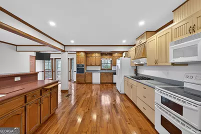 175 Flat Creek Court, Fayetteville, GA 30214 - Photo 30