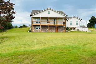 425 Smokey Rd, Newnan, GA 30263 - Photo 1