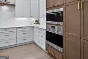 42 Chaucer St, Savannah, GA 31410 - Photo 10