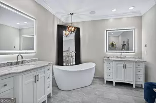 42 Chaucer St, Savannah, GA 31410 - Photo 28