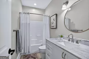 42 Chaucer St, Savannah, GA 31410 - Photo 38