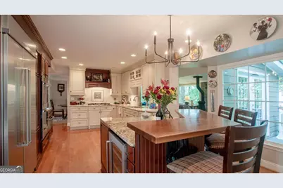 4002 Edgewood Court, Marietta, GA 30068 - Photo 8