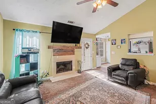 240 Grove Pointe Dr, Locust Grove, GA 30248 - Photo 6