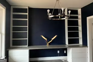 225 Vineyard Ridge Dr, Griffin, GA 30223 - Photo 2