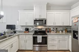 729 Fairview Cir, Hinesville, GA 31313 - Photo 12