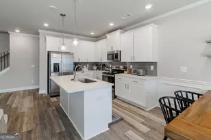 5545 Rockfern Dr, Lilburn, GA 30047 - Photo 12