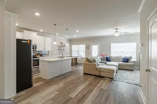 5545 Rockfern Dr, Lilburn, GA 30047 - Photo 4