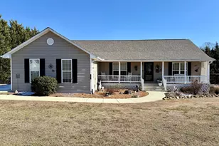 733 Woodland Way, Dewy Rose, GA 30634 - Photo 2