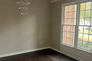 392 Brookwater Ct, Stone Mountain, GA 30087 - Photo 4