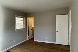 10747 Thrasher Rd, Jonesboro, GA 30238 - Photo 8