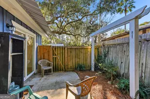 204 Pine St, Saint Simons, GA 31522 - Photo 34