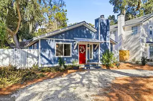 204 Pine St, Saint Simons, GA 31522 - Photo 2