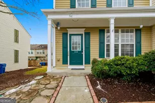 2135 Kilmington Square, Alpharetta, GA 30009 - Photo 2