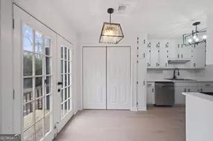 2814 Woodhollow Ln, Jonesboro, GA 30236 - Photo 8