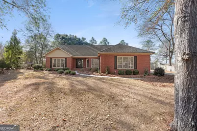 1018 Hunters Pointe Drive, Statesboro, GA 30461 - Photo 1