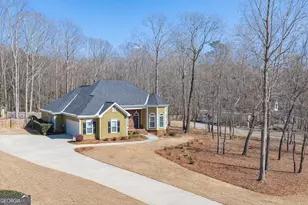1201 Dove Creek Cir, Winder, GA 30680 - Photo 6