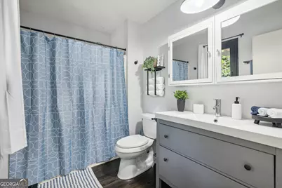 8470 Lake Drive, Snellville, GA 30039 - Photo 10