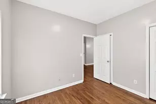 2435 Bellview Ave NW, Atlanta, GA 30318 - Photo 6