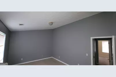 6093 Camden Forrest Cove, Riverdale, GA 30296 - Photo 4