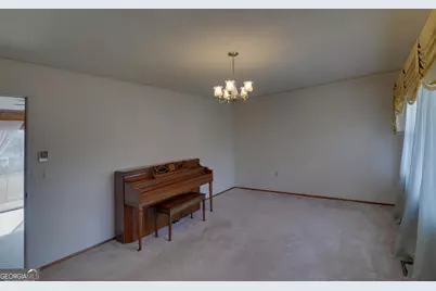 302 Lloyd Drive, Anderson, SC 29621 - Photo 6