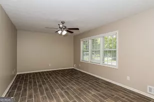 677 Selden Ct, Jonesboro, GA 30238 - Photo 2