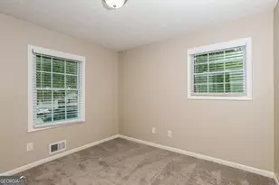 677 Selden Ct, Jonesboro, GA 30238 - Photo 10