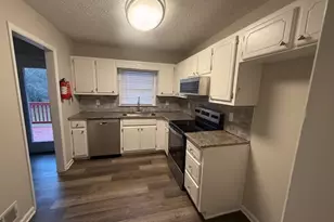 90 Belmont Farms Dr, Ellenwood, GA 30294 - Photo 6