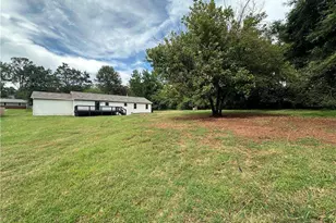 844 Kurtz Rd, Marietta, GA 30066 - Photo 4