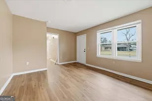 223 Randy Cir, Warner Robins, GA 31088 - Photo 10