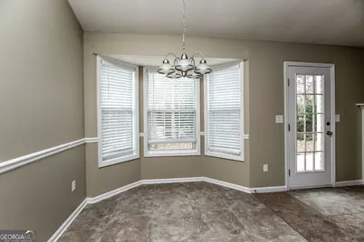 831 Rosewood Circle, Jonesboro, GA 30238 - Photo 4