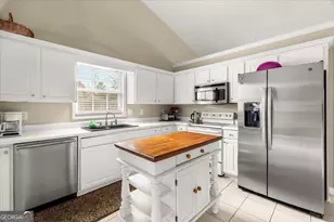 1477 Abbie Kilgore Way, Loganville, GA 30052 - Photo 18