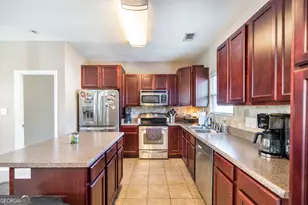 303 Rose Pointe Ct, Bonaire, GA 31005 - Photo 10