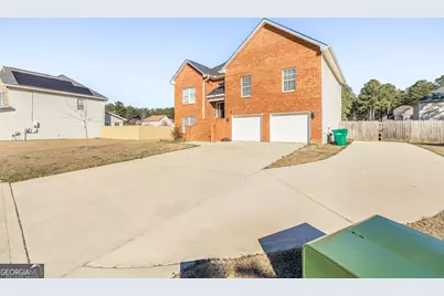 303 Rose Pointe Court, Bonaire, GA 31005 - Photo 2