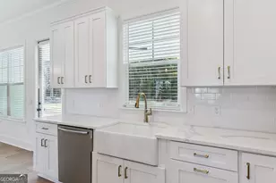 168 Old Wharf Rd, Brunswick, GA 31523 - Photo 12