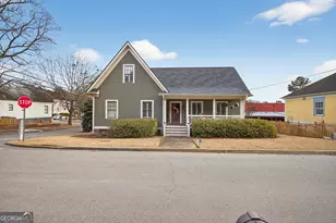 334 N 2nd St, Madison, GA 30650 - Photo 1