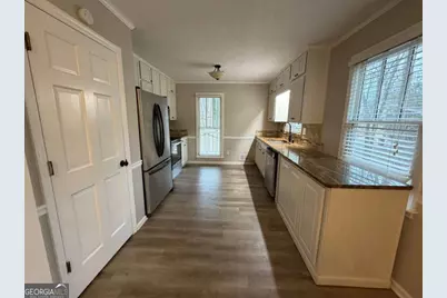 1897 Winding Creek Lane SW, Marietta, GA 30064 - Photo 12