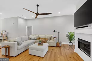 332 Edge Water Dr, Brunswick, GA 31525 - Photo 12