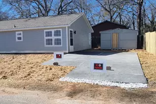 16 Kidd St, Newnan, GA 30263 - Photo 8